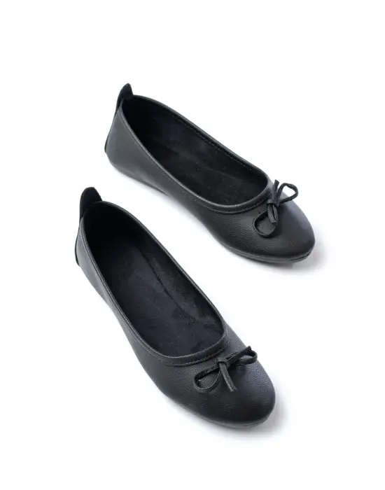 6101 Siyah Günlük  Fiyonklu Kadın Babet