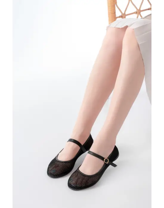 6325 Siyah Fileli Baret Toka Detaylı Günlük Kadın Babet