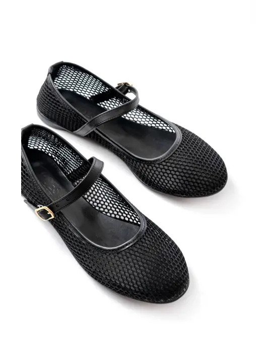 6325 Siyah Fileli Baret Toka Detaylı Günlük Kadın Babet