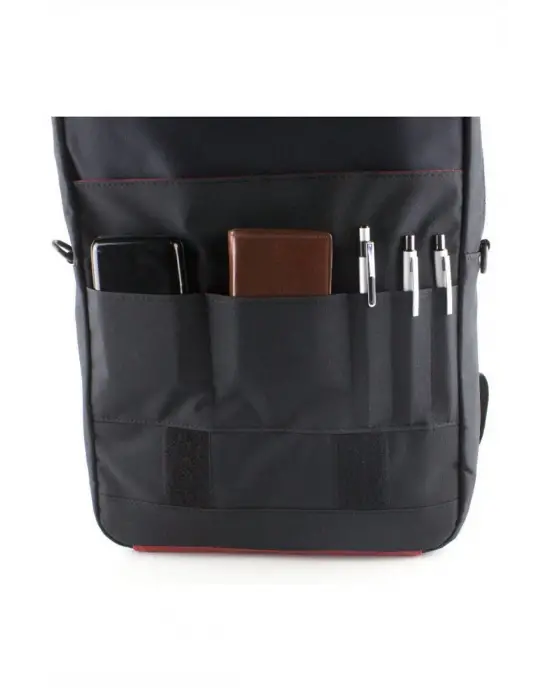 15,6 inç Slim Siyah Laptop Sırt Çantası