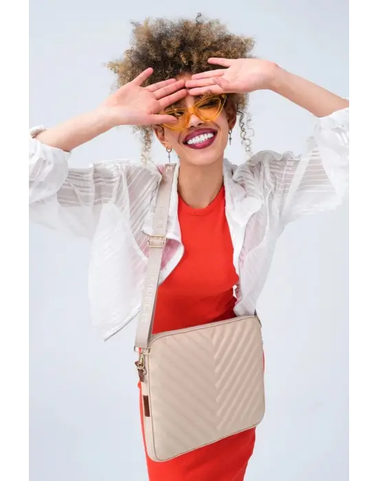 Omuz Askılı Macbook Air Pro 13.3-14 İnç Bej Notebook Laptop Kılıfı