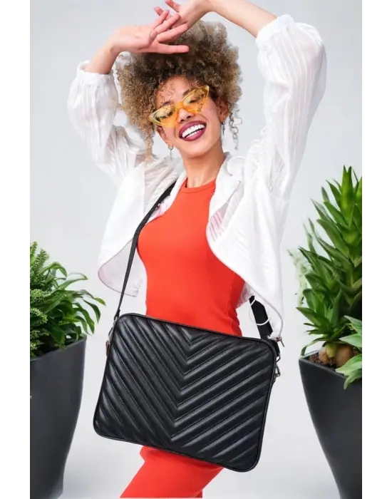 Omuz Askılı Macbook Air Pro 13.3-14 İnç Siyah Notebook Laptop Kılıfı