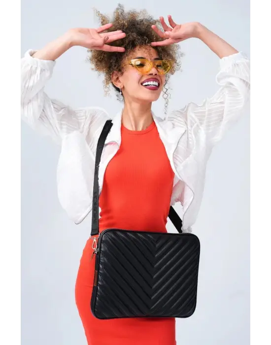 Omuz Askılı Macbook Air Pro 13.3-14 İnç Siyah Notebook Laptop Kılıfı