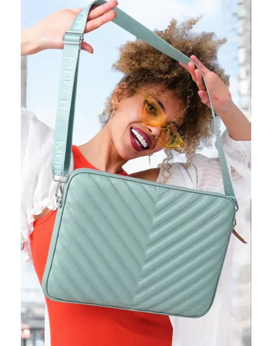 Omuz Askılı Macbook Air Pro 13.3-14 İnç Su Yeşili Notebook Laptop Kılıfı