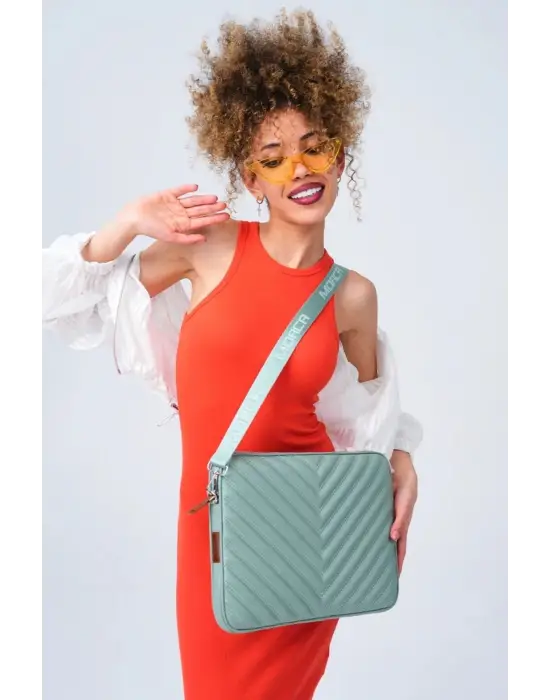 Omuz Askılı Macbook Air Pro 13.3-14 İnç Su Yeşili Notebook Laptop Kılıfı