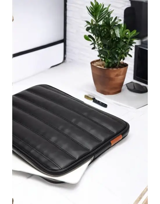 Kapitone 15-16 İnç Çizgili Siyah Notebook Tablet Laptop Kılıfı