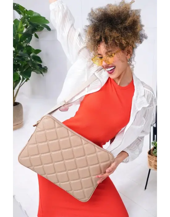 Kapitone 15-16 İnç Vizon Notebook Tablet Laptop Kılıfı