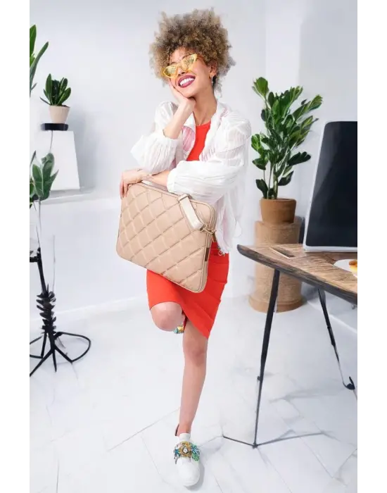 Kapitone 15-16 İnç Vizon Notebook Tablet Laptop Kılıfı