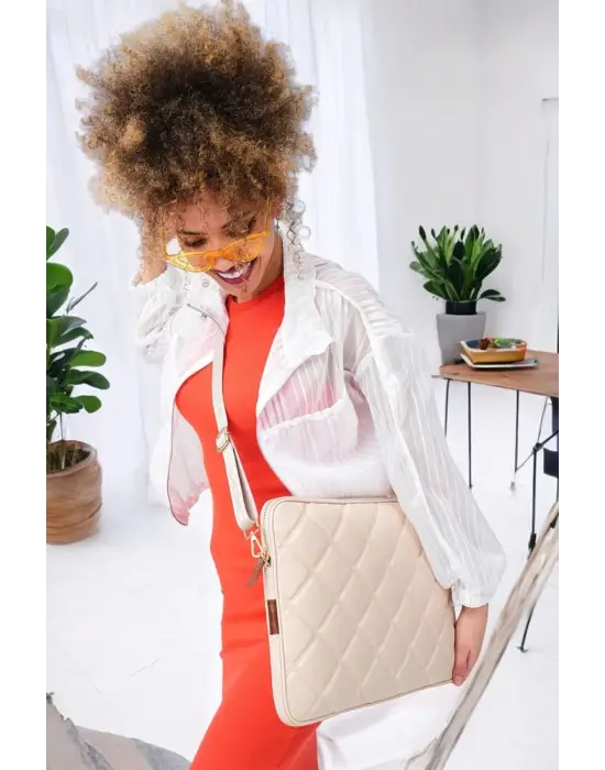 Kapitone 15-16 İnç Bej Notebook Tablet Laptop Kılıfı