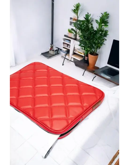Kapitone 15-16 İnç Kırmızı Notebook Tablet Laptop Kılıfı