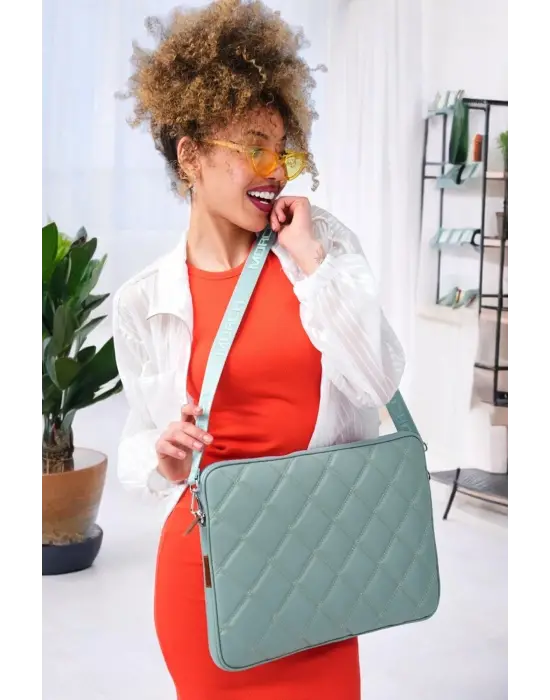 Kapitone 15-16 İnç Su Yeşili Notebook Tablet Laptop Kılıfı