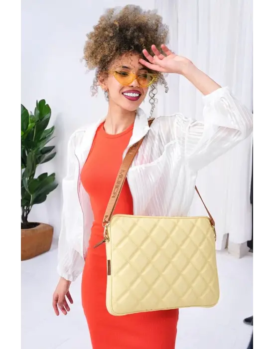 Kapitone 15-16 İnç Sarı Notebook Tablet Laptop Kılıfı