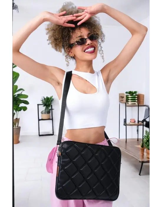 Kapitone 15-16 İnç Siyah Notebook Tablet Laptop Kılıfı