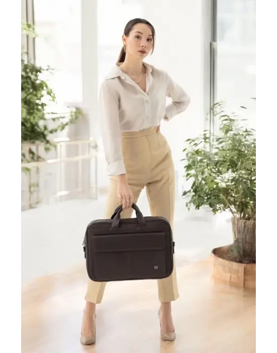 Lüx Kaliteli 16-17 inç Kahverengi Laptop Bölmeli Evrak Çantası