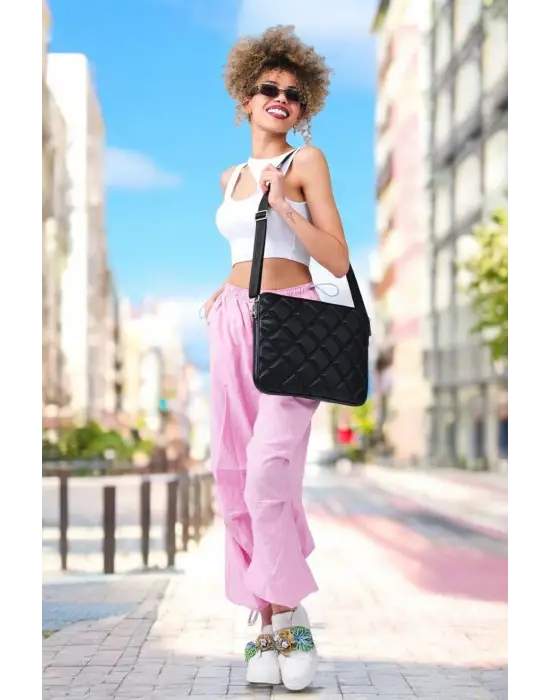 Kapitone Macbook Air Pro 13.3 & 14 İnç Siyah Laptop Tablet Kılıfı