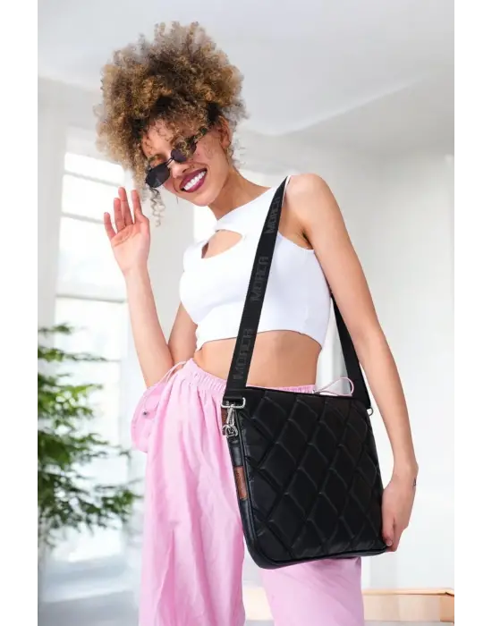 Kapitone Macbook Air Pro 13.3 & 14 İnç Siyah Laptop Tablet Kılıfı