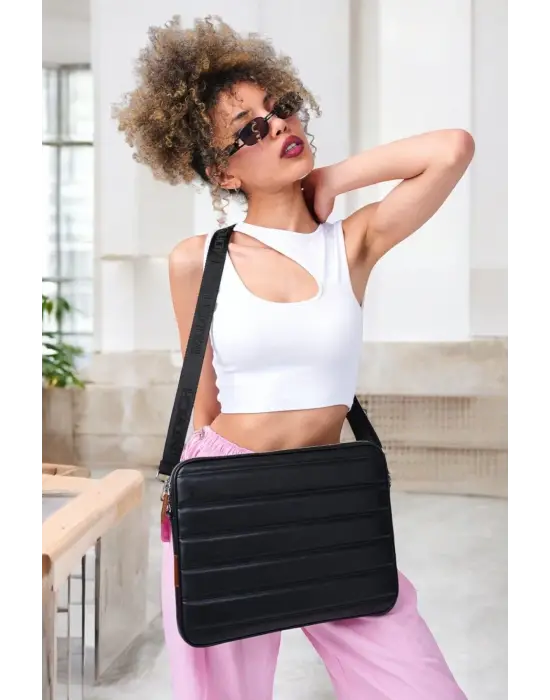 Kapitone Macbook Air Pro 13.3 & 14 Çizgili Siyah İnç Laptop Tablet Kılıfı