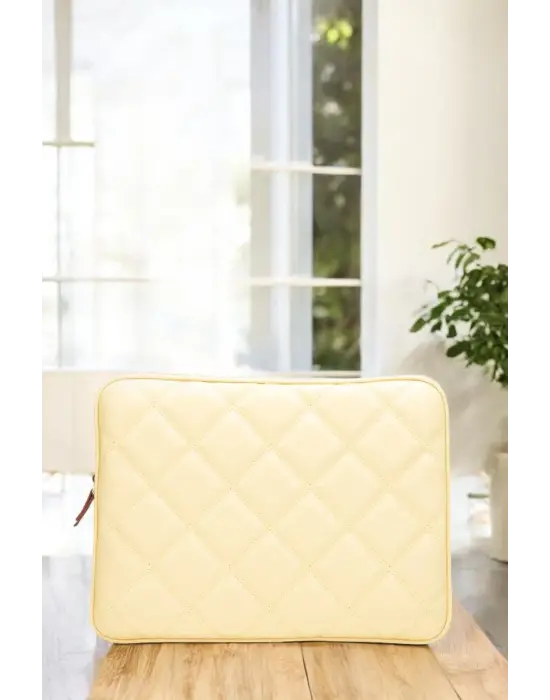 Kapitone Macbook Air Pro 13.3 & 14 İnç Sarı Laptop Tablet Kılıfı