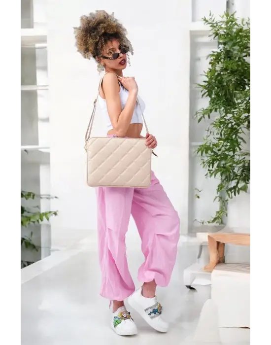 Kapitone Macbook Air Pro 13.3 & 14 İnç Bej Laptop Tablet Kılıfı