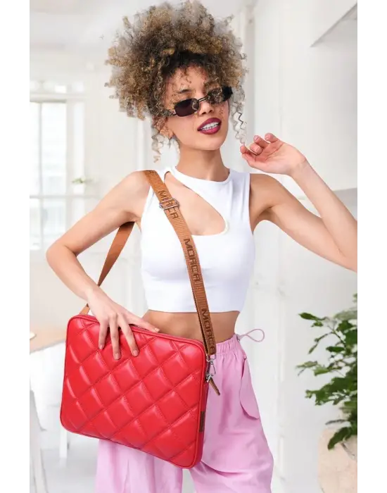 Kapitone Macbook Air Pro 13.3 & 14 İnç Kırmızı Laptop Tablet Kılıfı