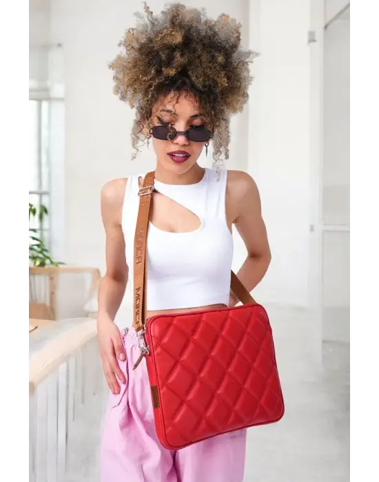 Kapitone Macbook Air Pro 13.3 & 14 İnç Kırmızı Laptop Tablet Kılıfı