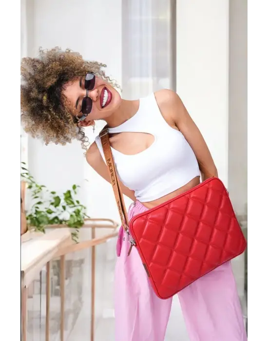 Kapitone Macbook Air Pro 13.3 & 14 İnç Kırmızı Laptop Tablet Kılıfı