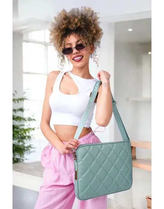 Kapitone Macbook Air Pro 13.3 & 14 İnç Su Yeşili Laptop Tablet Kılıfı