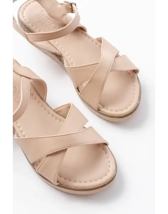 692-564 Nut Ortopedik Taban Çapraz Tokalı Kadın Sandalet