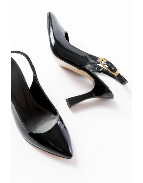 719 Siyah Rugan Sivri Burunlu Toka Detaylı  Topuklu Kadın Ayakkabı