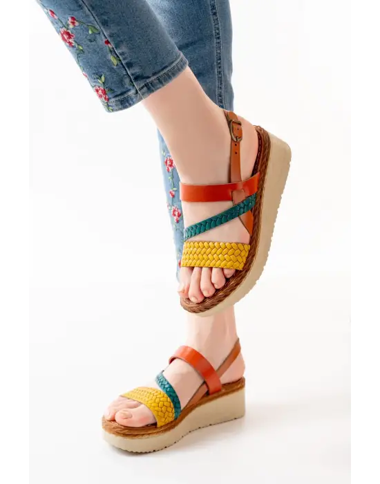 Multi Ortopedik Hakiki Deri Dolgu Kadın Sandalet