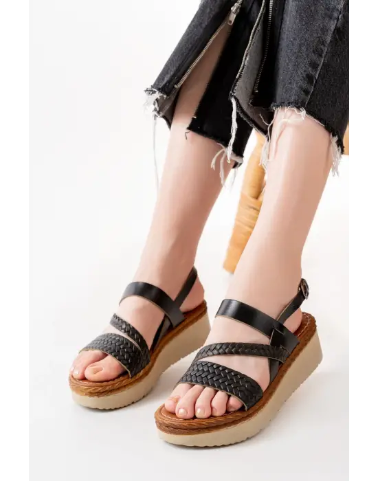 Siyah Ortopedik Hakiki Deri Dolgu Kadın Sandalet