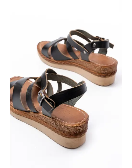 731-045 Siyah Çapraz Hakiki Deri Dolgu Topuklu Günlük Kadın Sandalet