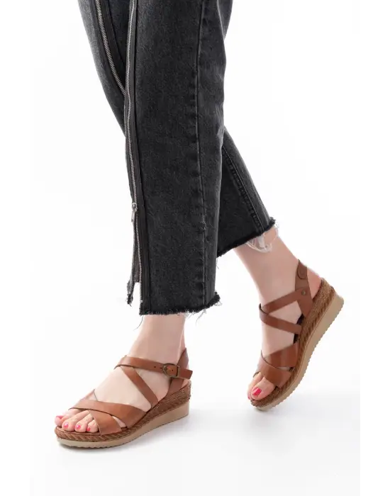 731-045 Taba Çapraz Hakiki Deri Dolgu Topuklu Günlük Kadın Sandalet