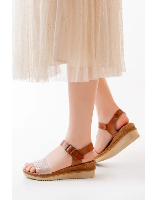 Bej Ortopedik Hakiki Deri Dolgu Kadın Sandalet