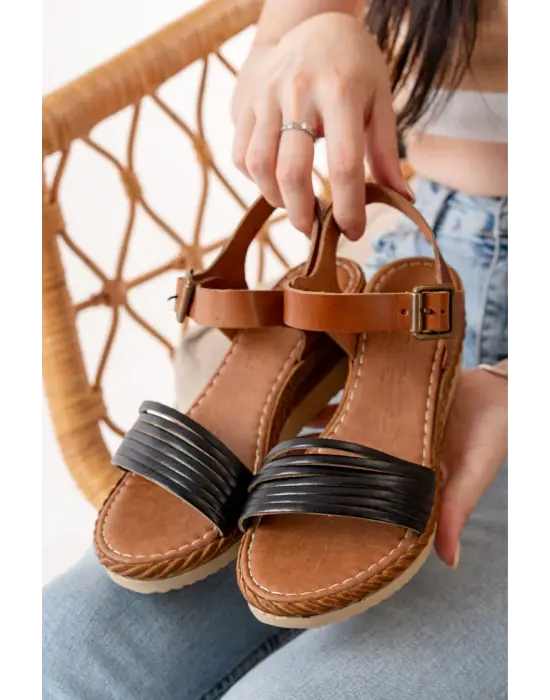 Siyah Ortopedik Hakiki Deri Dolgu Kadın Sandalet