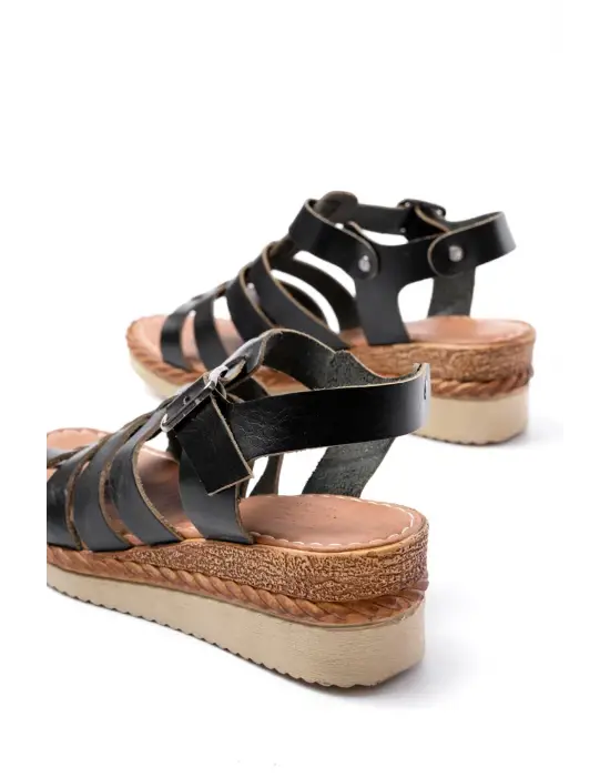 731-204 Siyah Hakiki Deri Dolgu Topuklu Günlük Kadın Sandalet