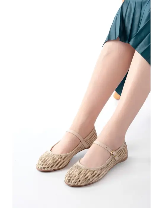 7432 Bej Fileli Toka Detaylı Günlük Kadın Babet