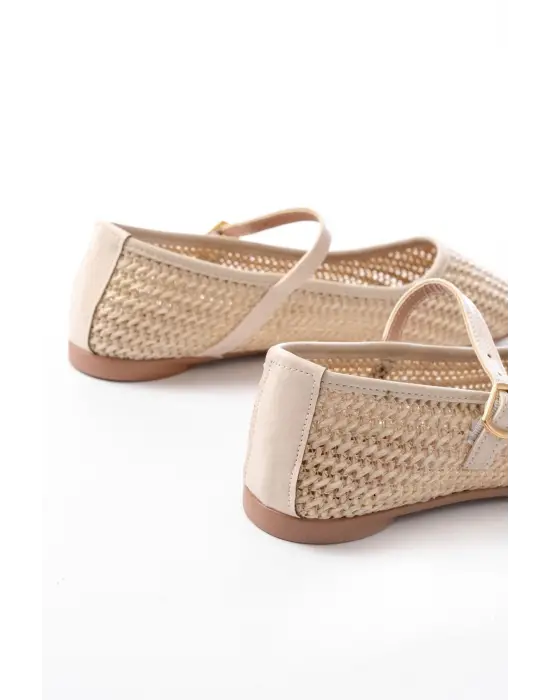 7432 Bej Fileli Toka Detaylı Günlük Kadın Babet