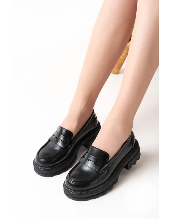 Siyah Rugan Günlük Yüksek Tabanlı Loafer Ayakkabı