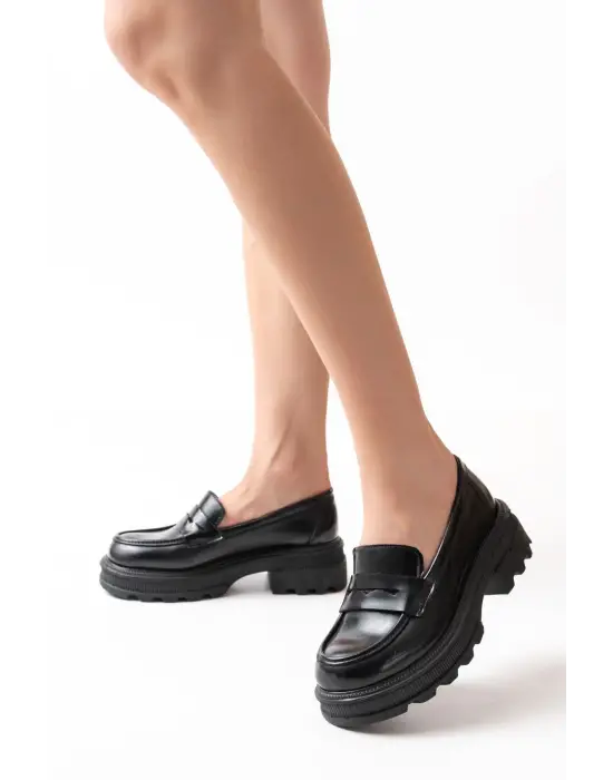 Siyah Rugan Günlük Yüksek Tabanlı Loafer Ayakkabı