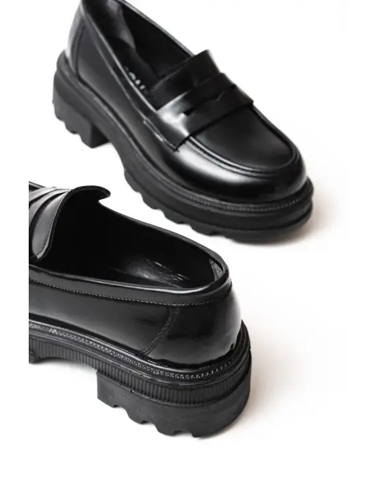 Siyah Rugan Günlük Yüksek Tabanlı Loafer Ayakkabı