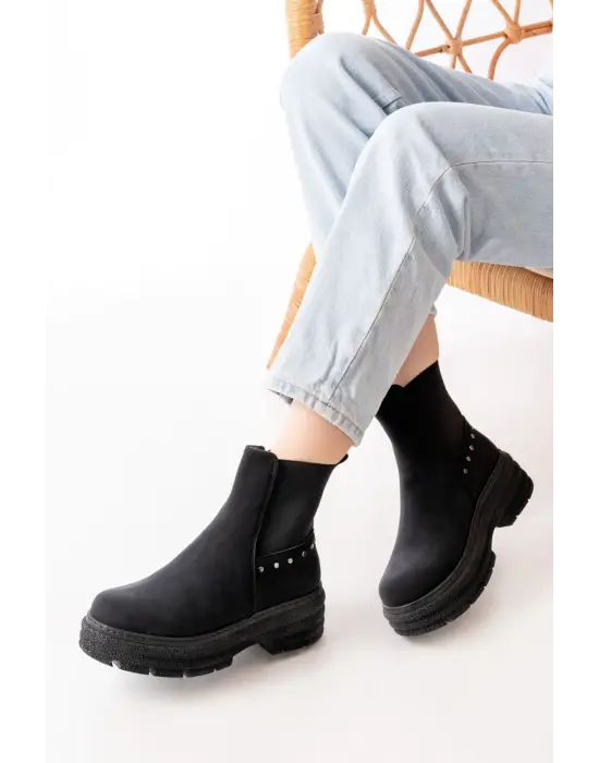 Siyah Süet Düz Topuklu Lastikli Günlük Kadın Bot