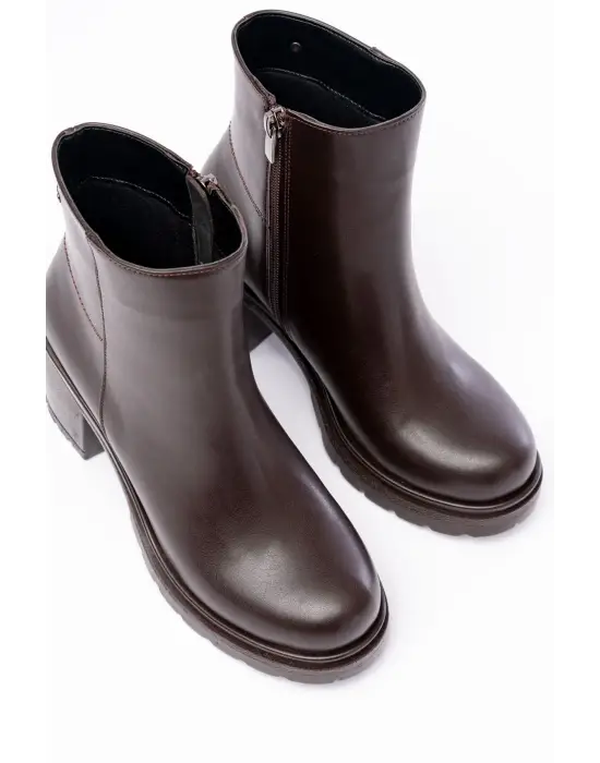 Kahverengi Fermuarlı Kalın Topuklu Günlük Kadın Bot