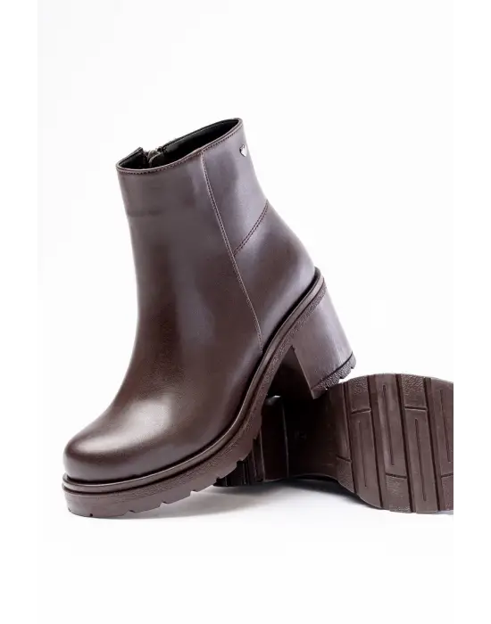 Kahverengi Fermuarlı Kalın Topuklu Günlük Kadın Bot