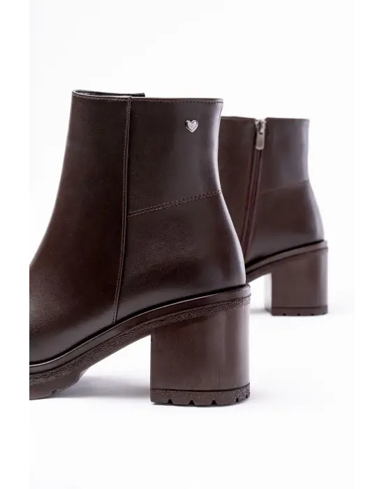 Kahverengi Fermuarlı Kalın Topuklu Günlük Kadın Bot