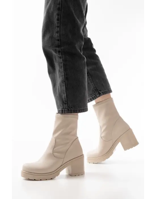 Bej Günlük Kalın Topuklu Kadın Bot