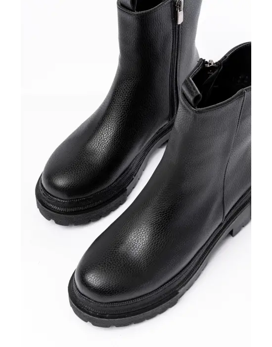 Siyah Fermuarlı Günlük Kadın Bot