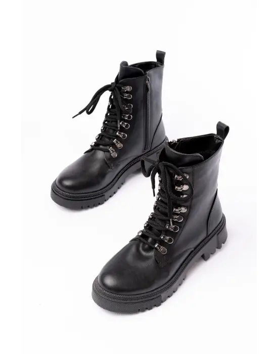 Siyah Cilt Bağcıklı Fermuarlı Günlük Kadın Bot