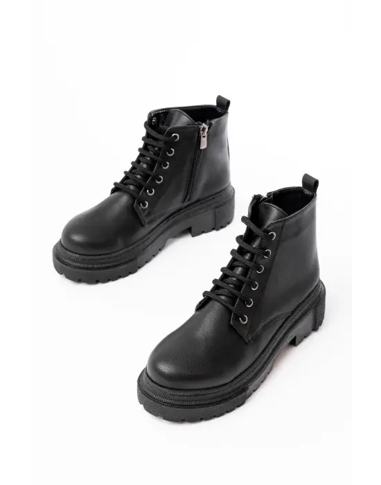 Siyah Bağcıklı Fermuarlı Günlük Kadın Bot