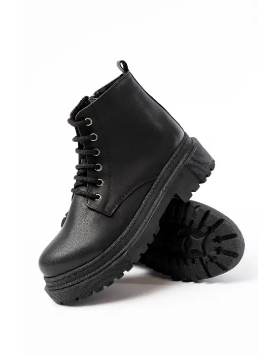 Siyah Bağcıklı Fermuarlı Günlük Kadın Bot